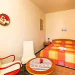 Apartments Elelu