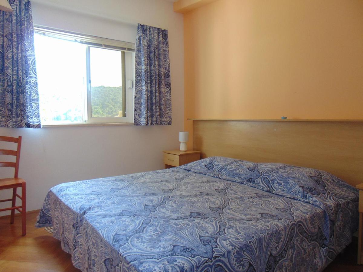 Apartment Elelu *